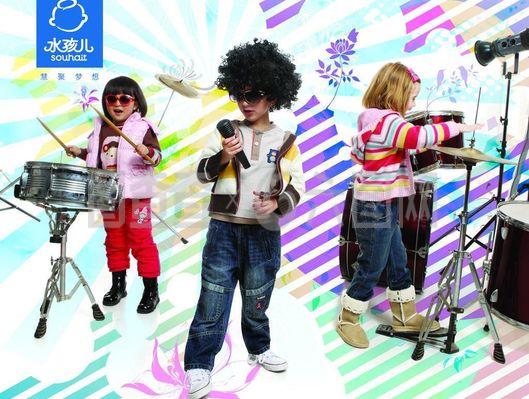 水孩兒童裝圖片 解讀童裝時尚與品質的視覺盛宴